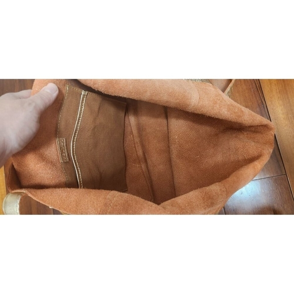 Velvet by Graham & Spencer Classic Gold pink Shoulder Bag - Picture 9 of 13